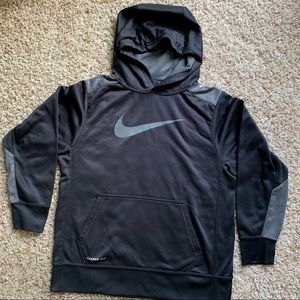Boys Nike therma fit hoodie sz L. Black & gray.